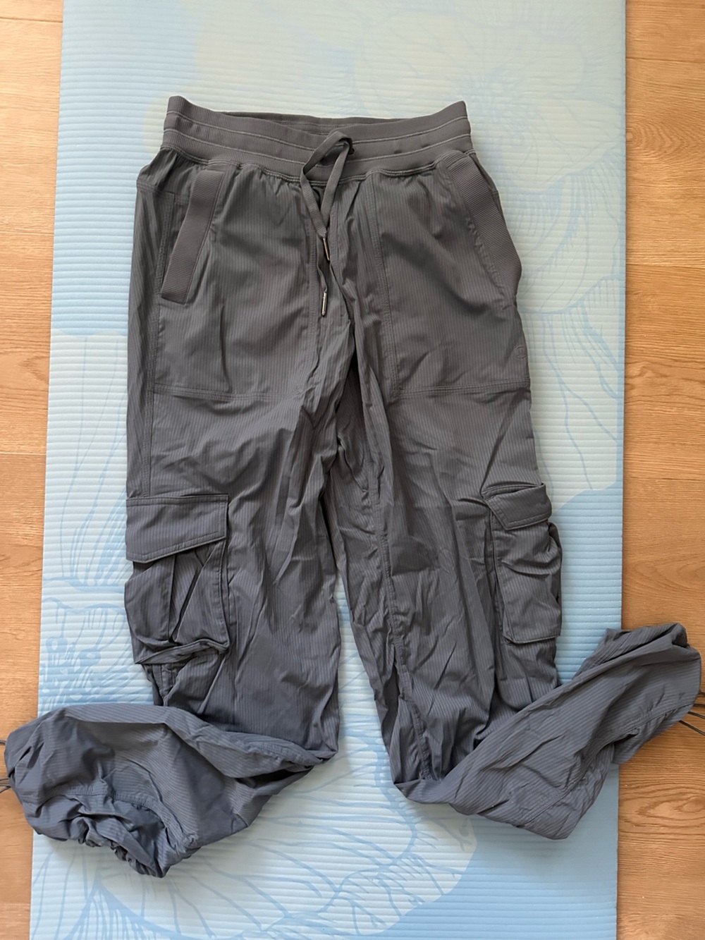 Lululemon Dance Studio Relaxed-Fit Mid-Rise Cargo Pant - Picture 3 of 5